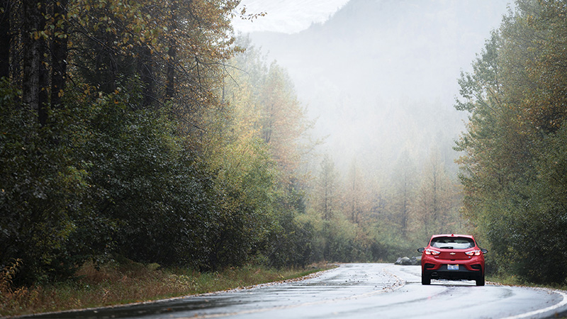 2018 Chevrolet Cruze on a scenic road