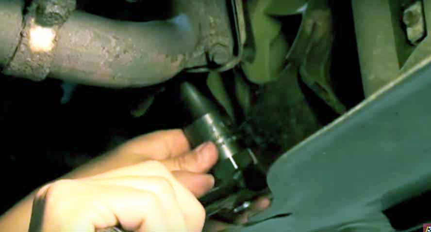 locating the oxygen sensor