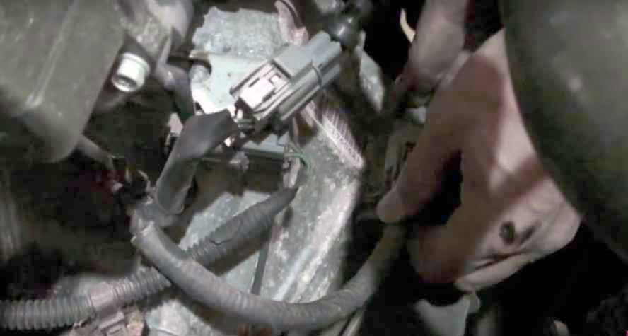 reconnecting the electrical connector