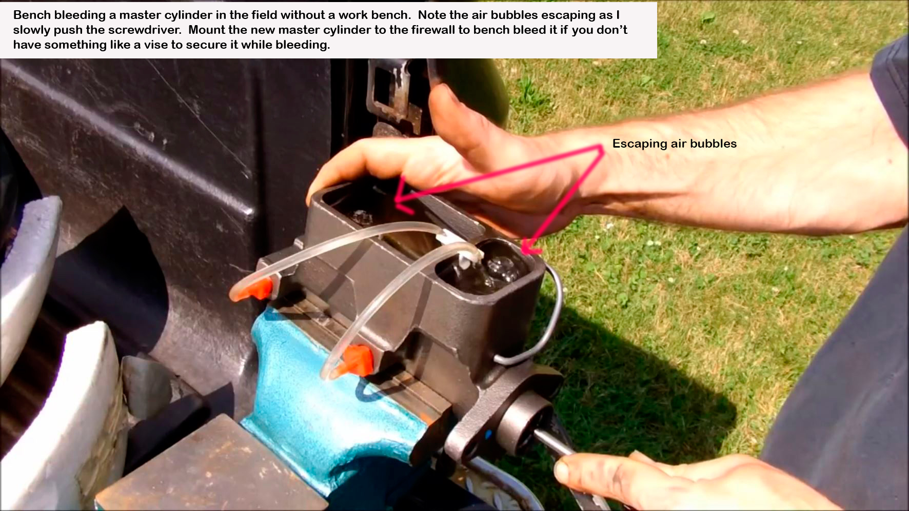 Bleeding master cylinder