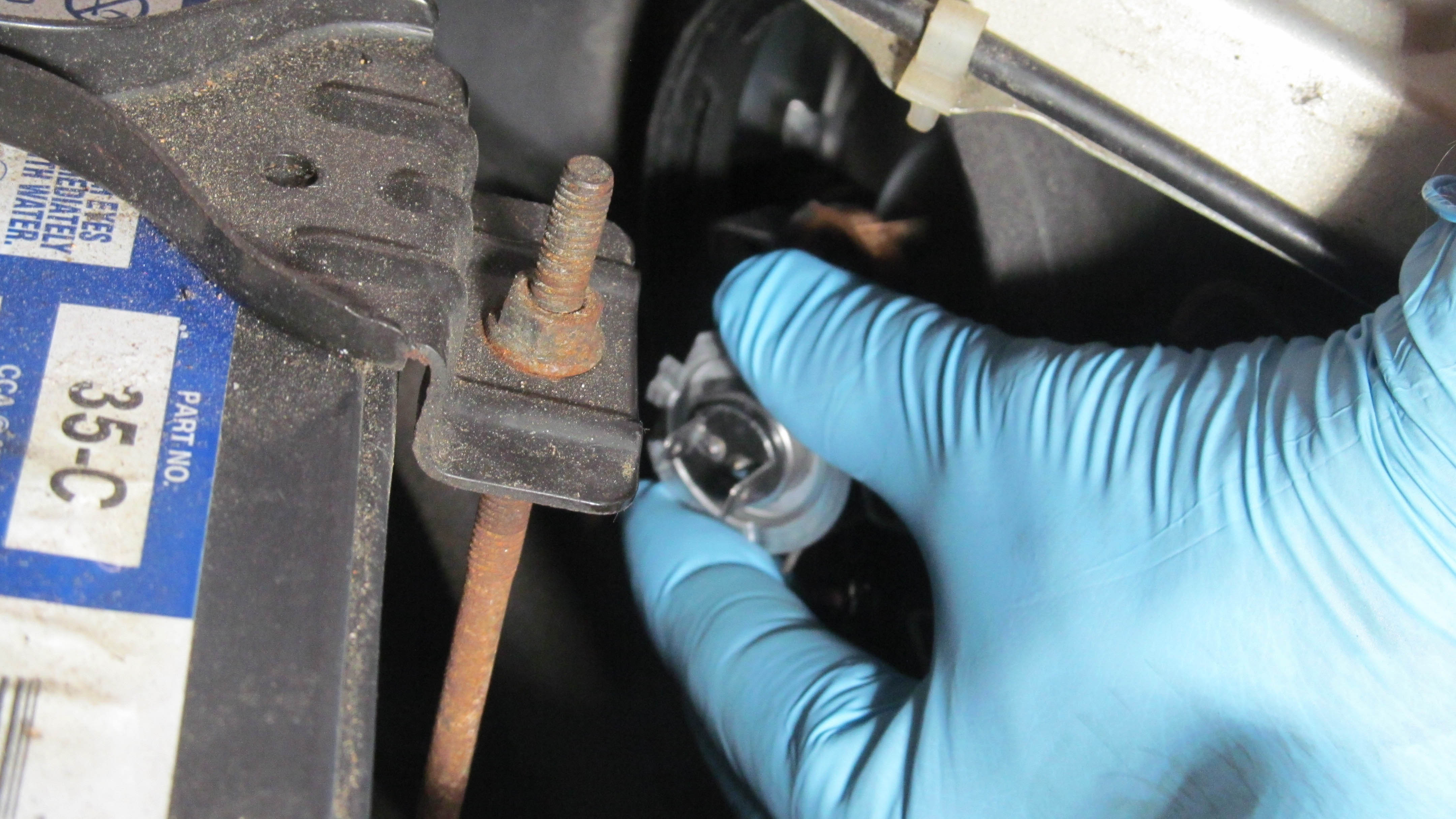 Headlight Replace Step 4