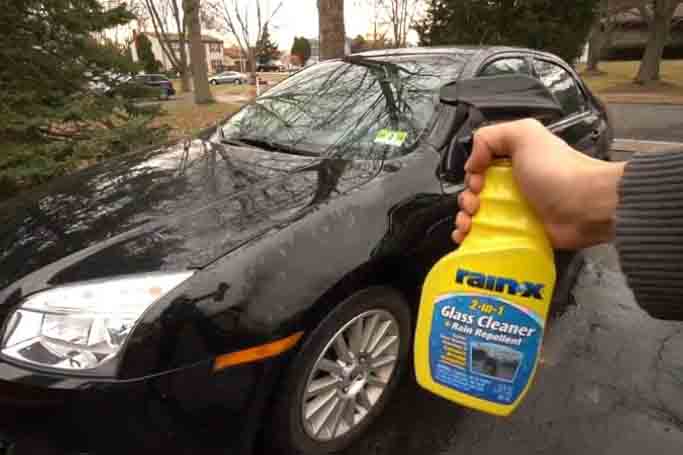 Rain-X 2-in-1 Glass Cleaner