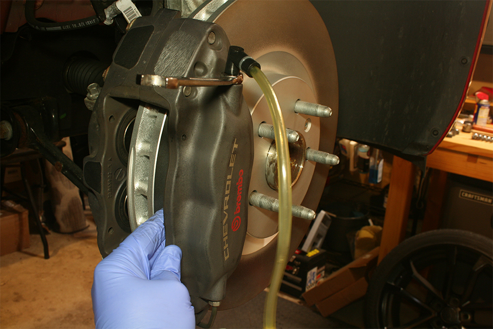 pushing in caliper pistons