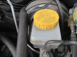 Brake Fluid tank photo