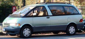 Toyota Previa photo