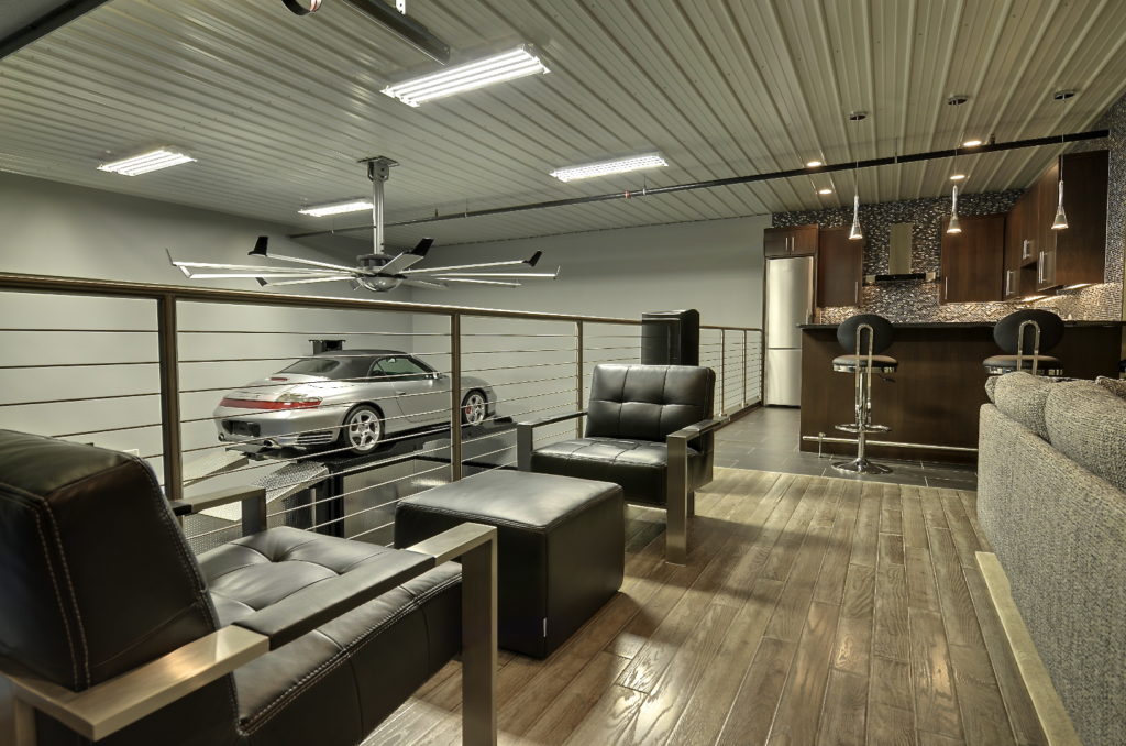 AutoMotorPlex interior