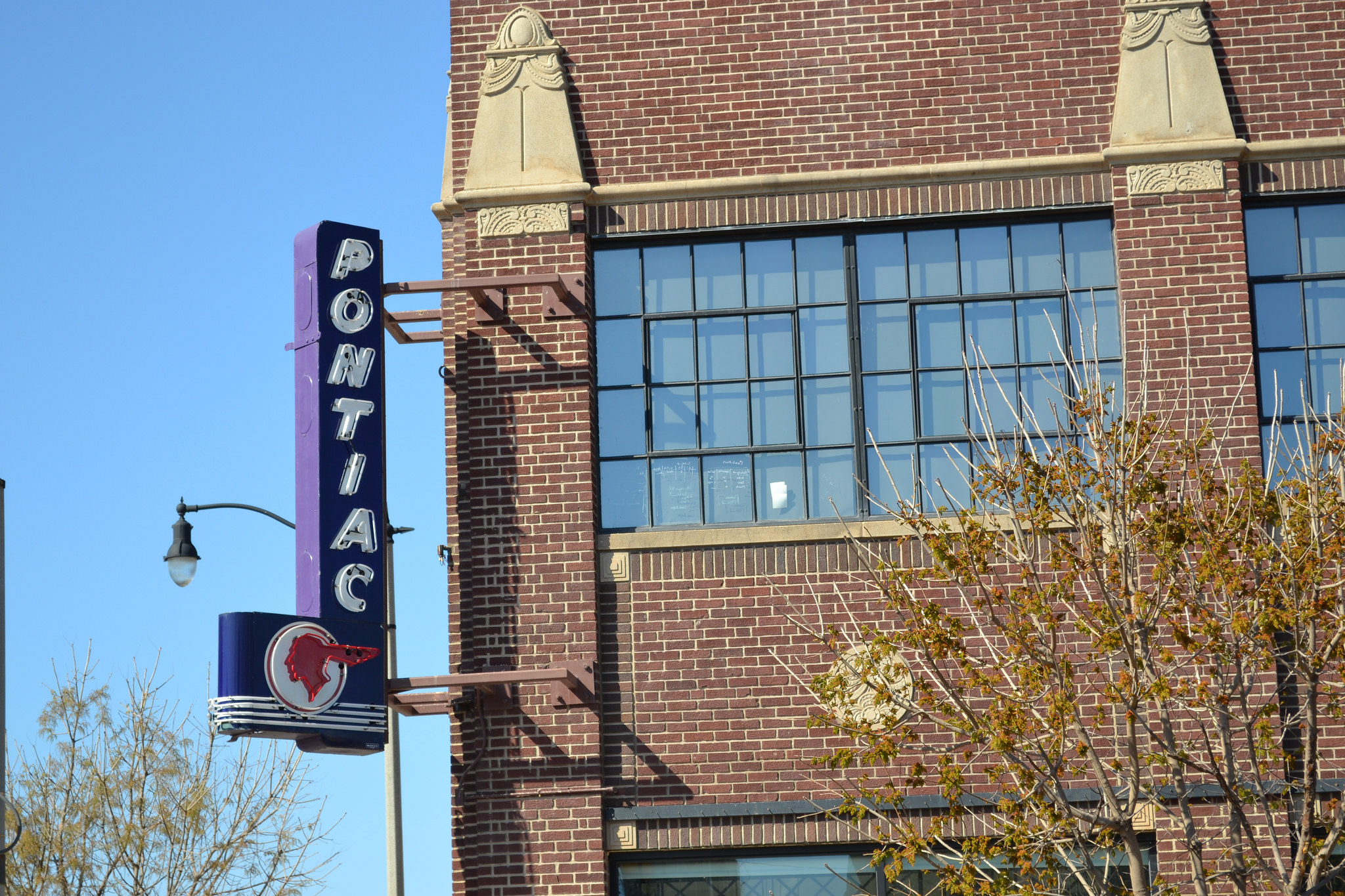 Pontiac building in Oklahoma City