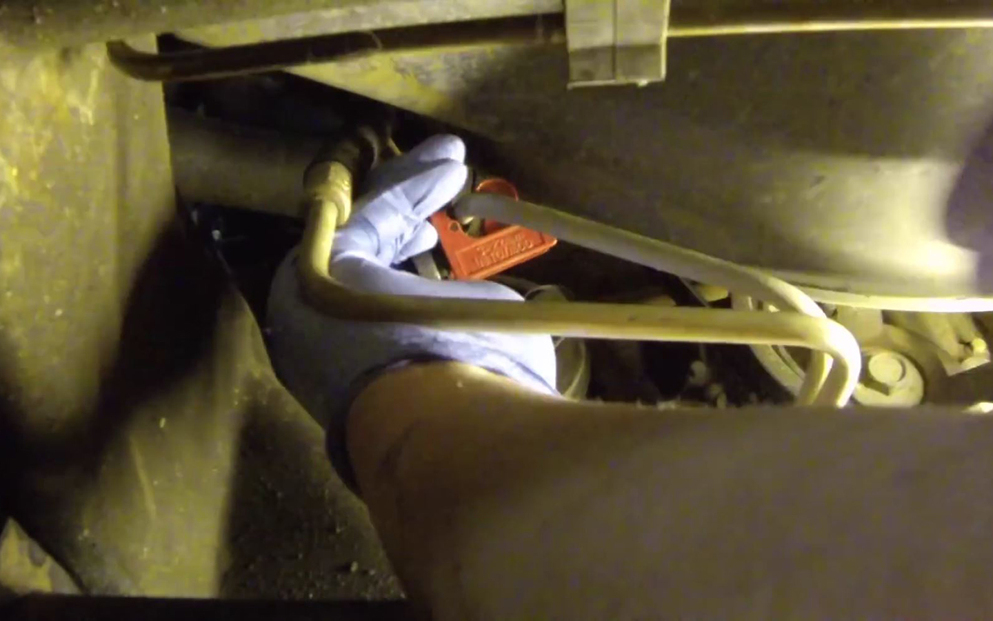 Cutting transmission cooler lines