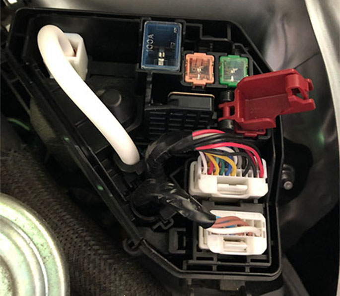 Pruis jump start terminal with cover removed