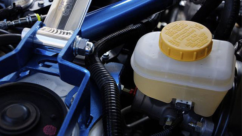 brake fluid reservoir