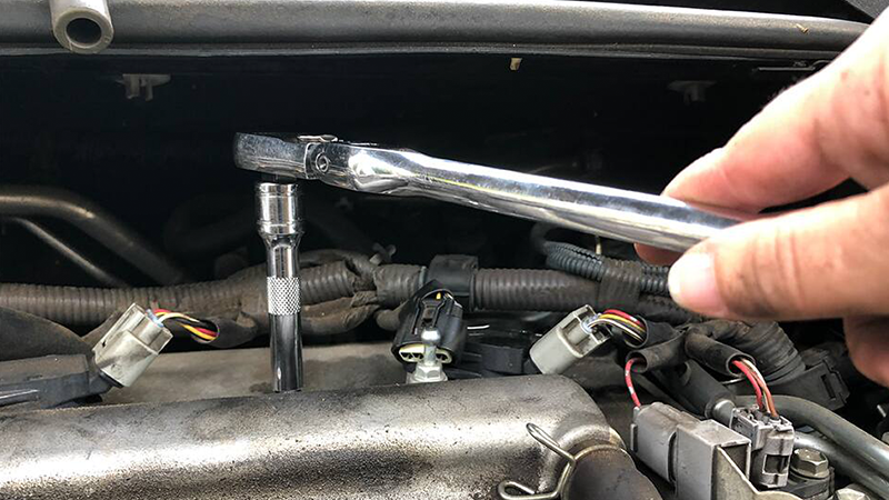 spark plug socket and ratchet set up