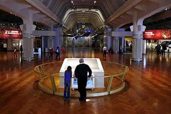 museum plaza