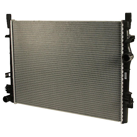 Premium Plastic Tank Radiator with Aluminum Core: For Optimal Engine Performance
